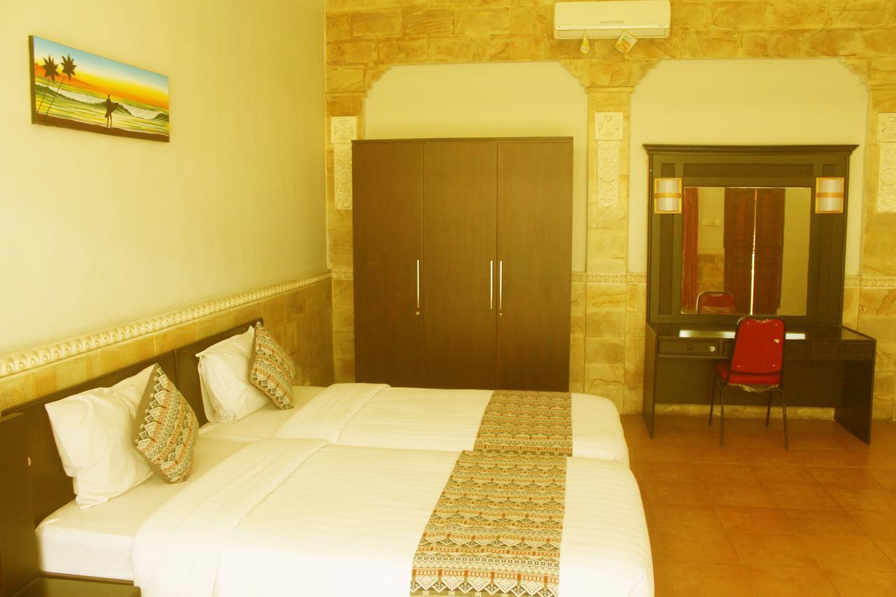 Hana Kuta Beach Hotel Екстер'єр фото